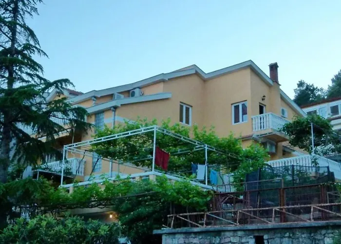 Apartments Antic