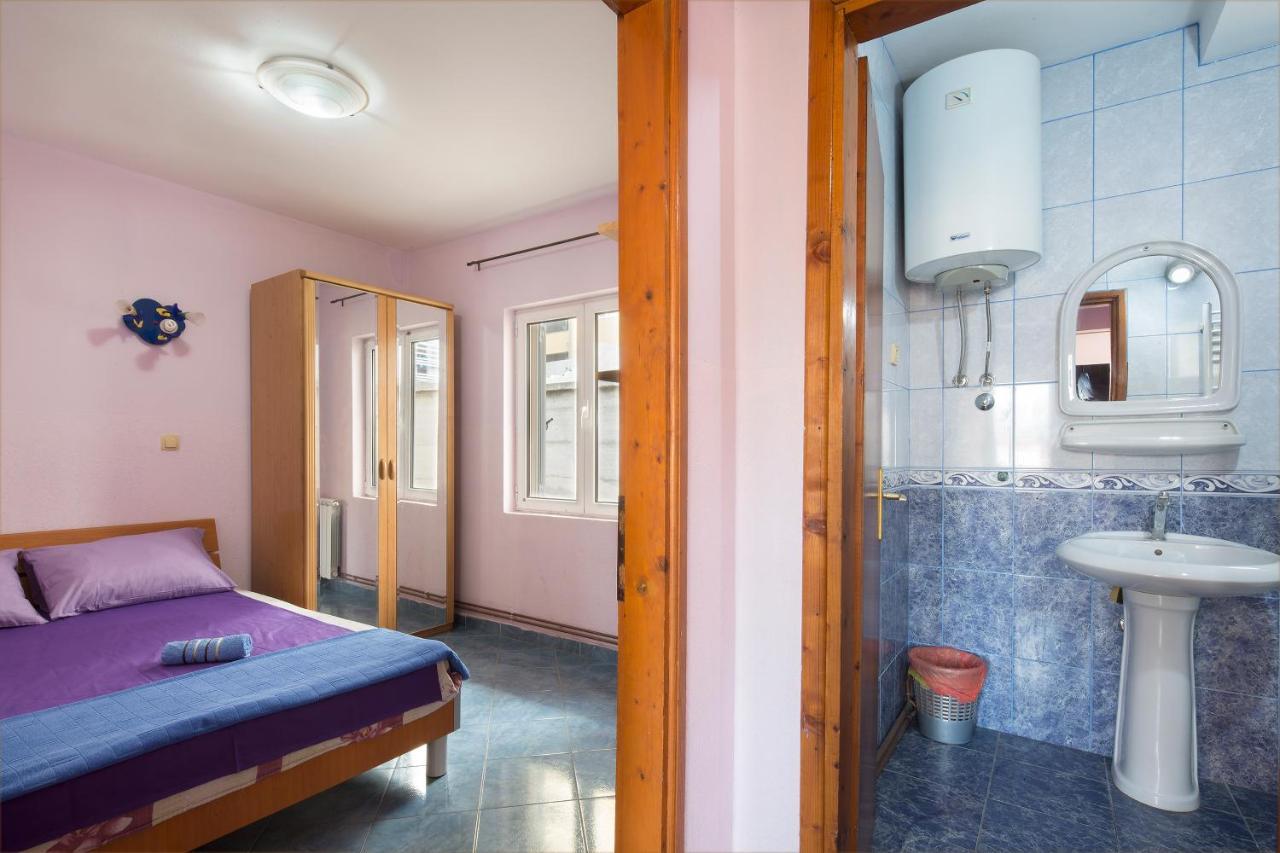 Antic Apartment