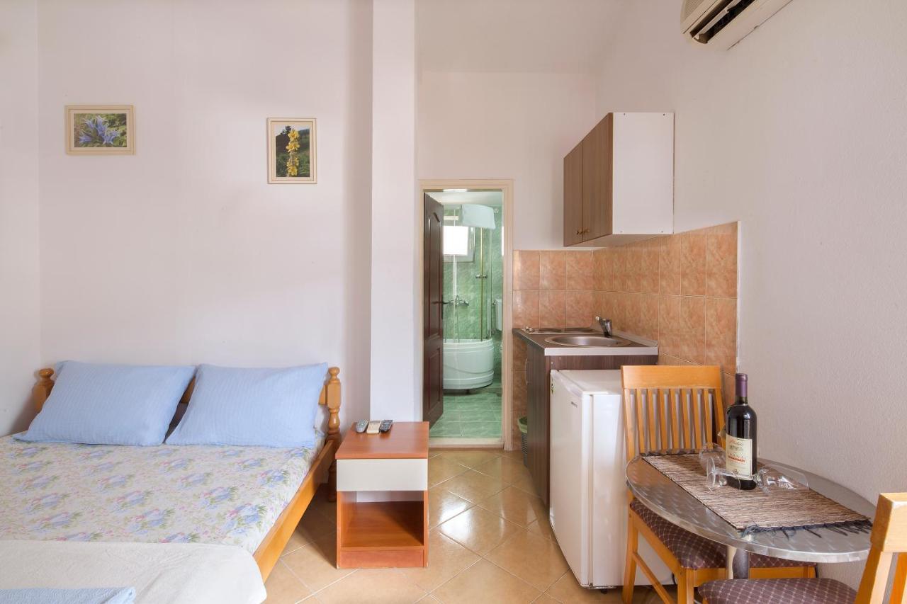 Apartment Antic