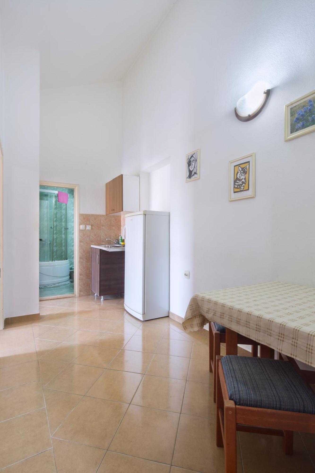 Apartment Antic *